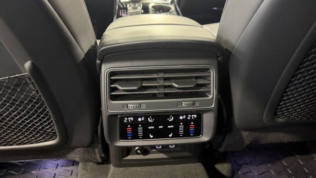 Audi Q8 2021 - Image 16