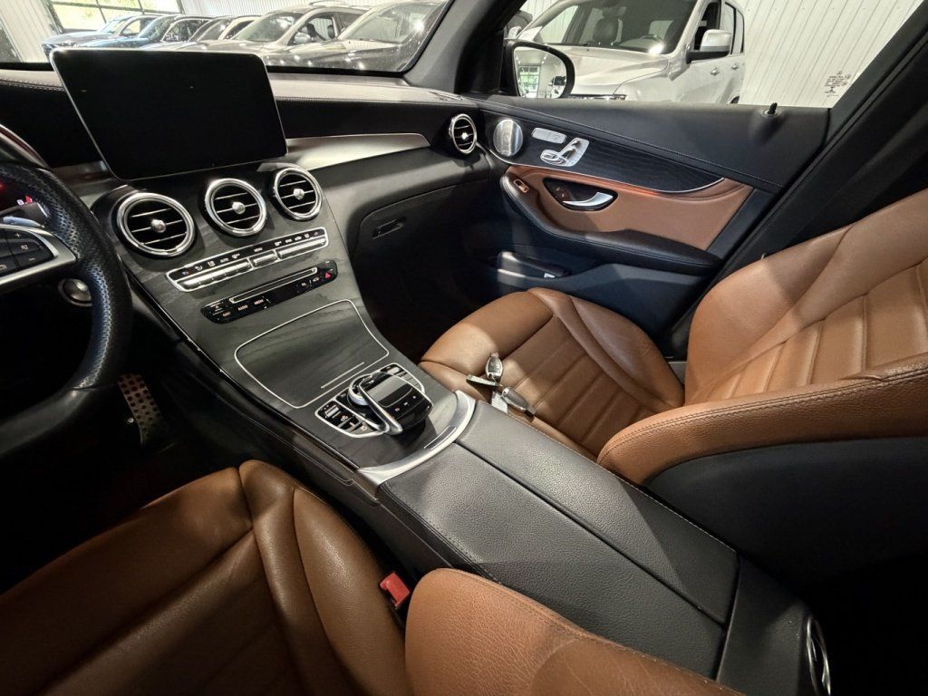 Mercedes-Benz GLC 2018 - Image 11