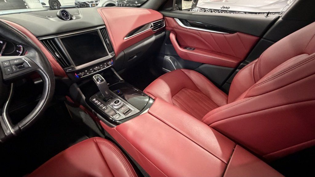 Maserati Levante 2022 - Image 11