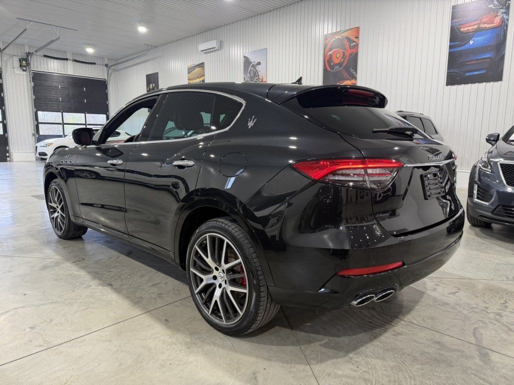 Maserati Levante 2022 - Image 2