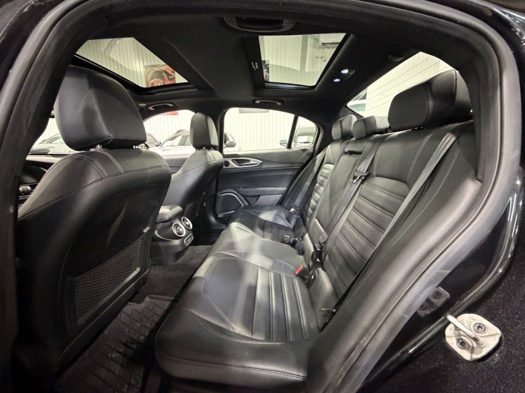 Alfa Romeo Giulia 2022 - Image 19