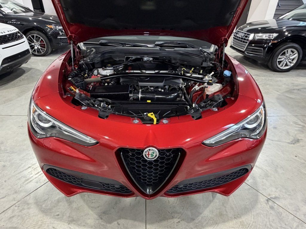 Alfa Romeo Stelvio 2022 - Image 22