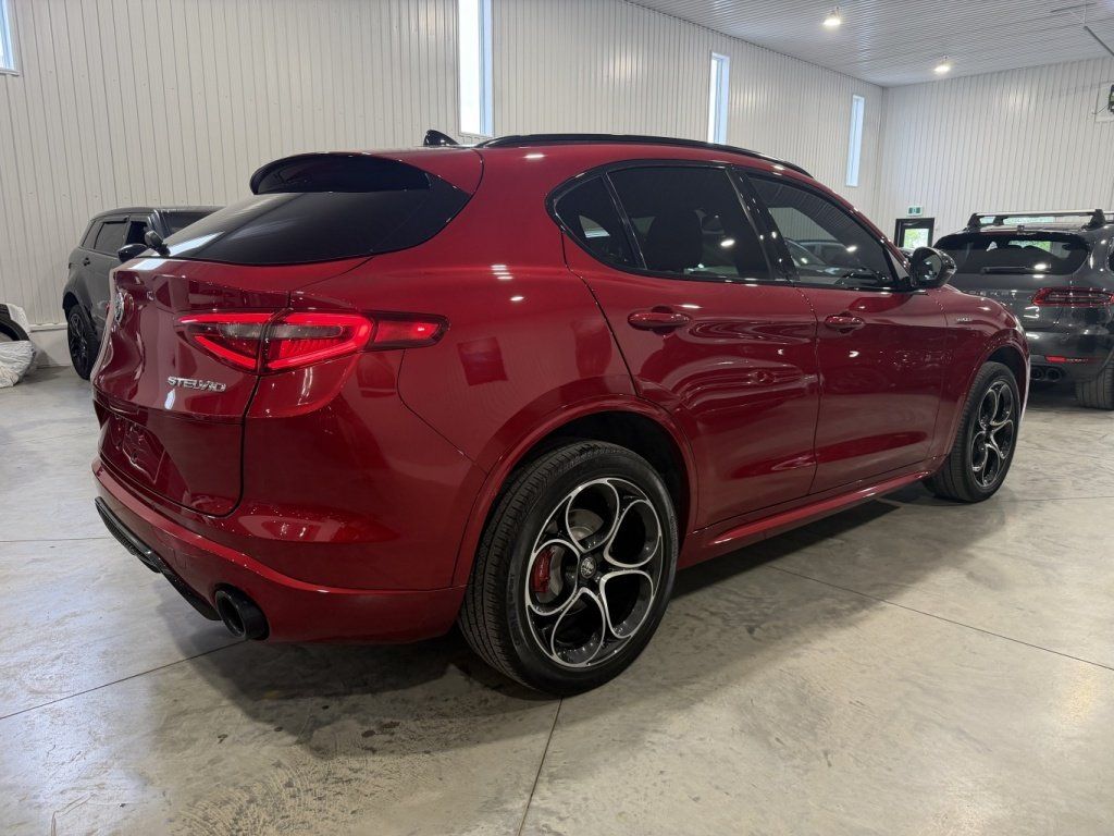 Alfa Romeo Stelvio 2022 - Image 3
