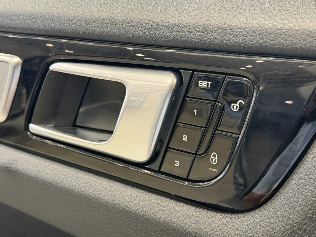 Porsche Cayenne 2019 - Image 28