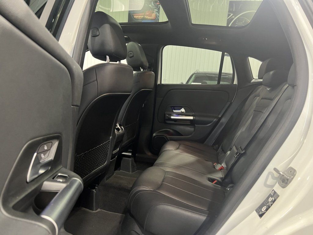 Mercedes-Benz GLA 250 2023 - Thumbnail 17