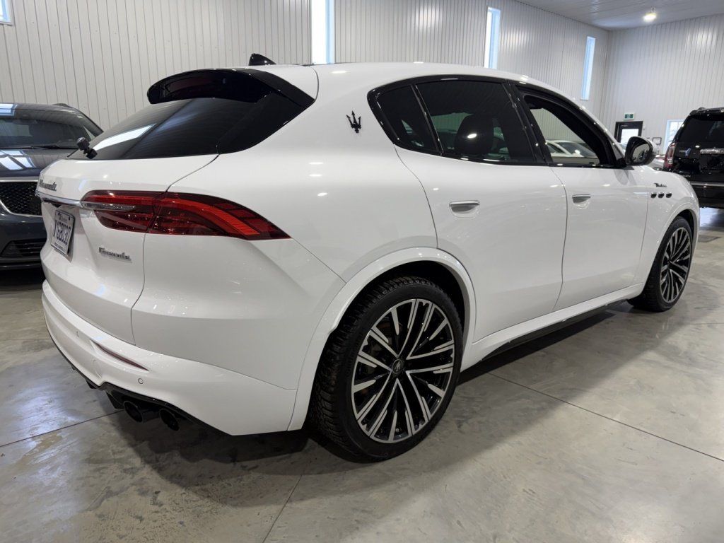 Maserati Grecale 2023 - Thumbnail 4