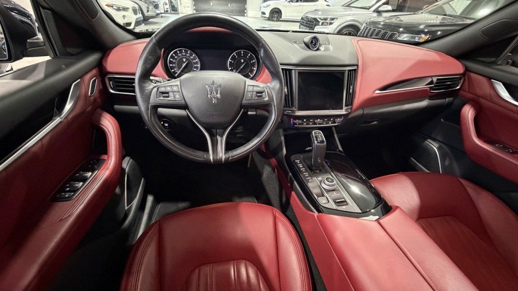Maserati Levante 2022 - Thumbnail 10