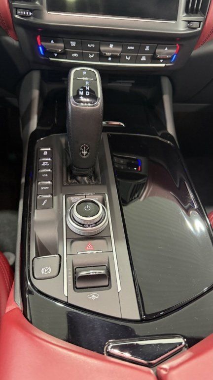 Maserati Levante 2022 - Thumbnail 24
