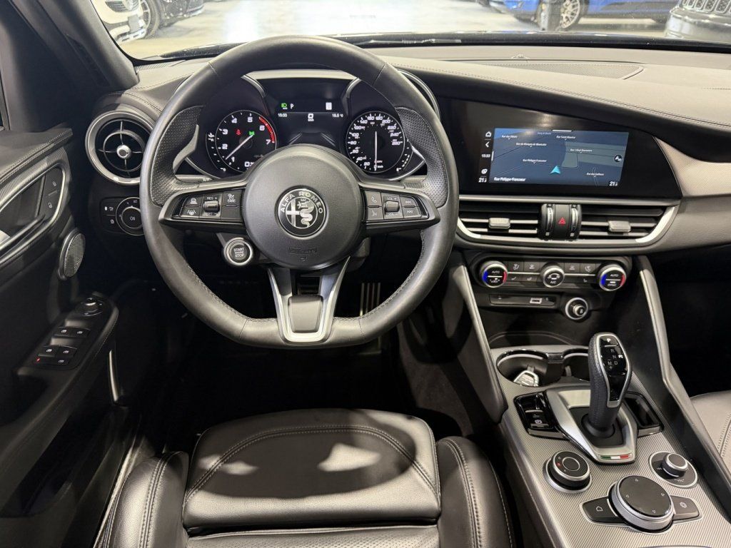 Alfa Romeo Giulia 2022 - Thumbnail 17