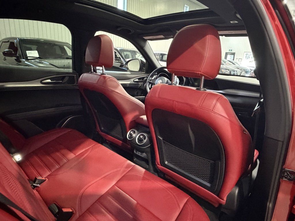 Alfa Romeo Stelvio 2022 - Thumbnail 21