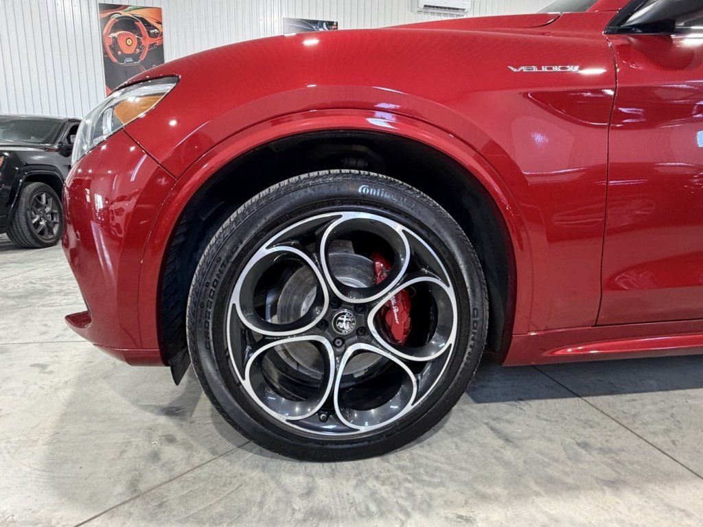 Alfa Romeo Stelvio 2022 - Thumbnail 24
