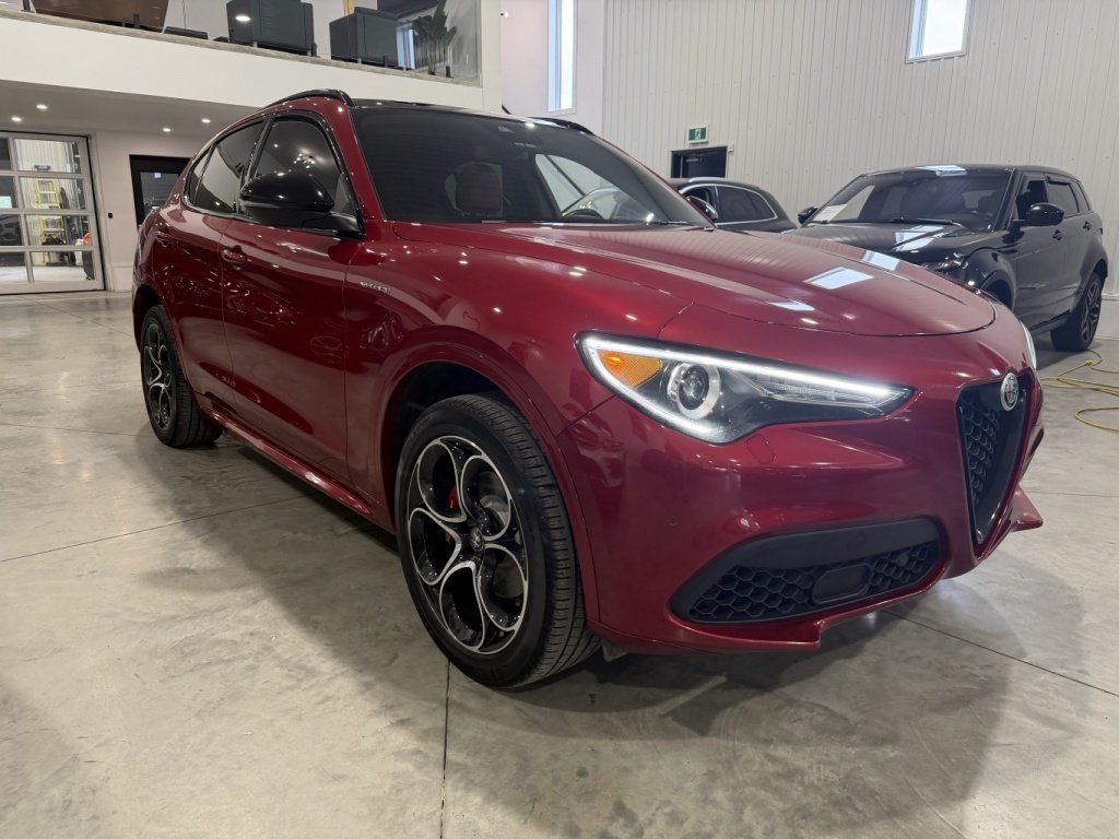 Alfa Romeo Stelvio 2022 - Thumbnail 5