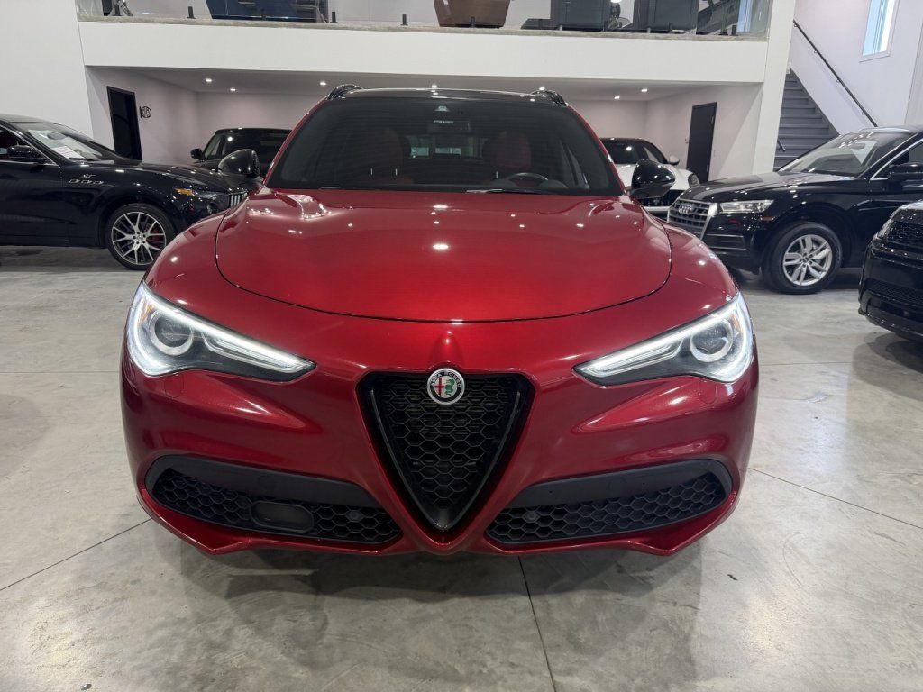 Alfa Romeo Stelvio 2022 - Thumbnail 6