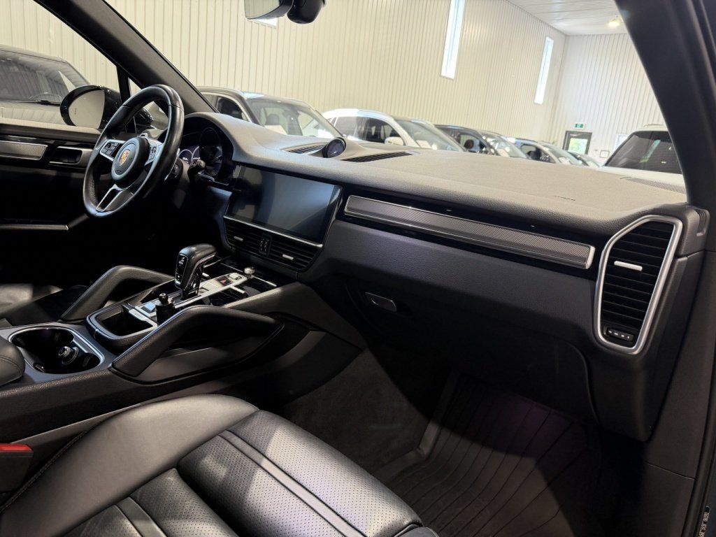 Porsche Cayenne 2019 - Thumbnail 36